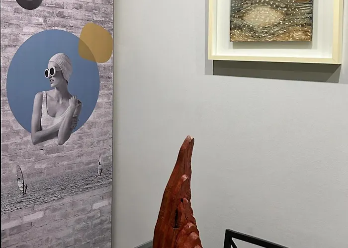 Frente Al Guggenheim. Urbanizacion De Lujo En El Centro