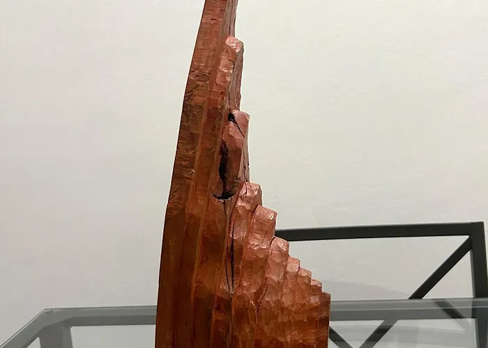 Frente Al Guggenheim. Urbanizacion De Lujo En El Centro * Bilbao